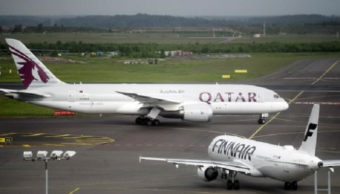 طاقم طائرة قطرية "مخمور" يؤخر رحلة من فنلندا