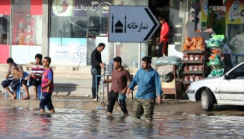 فيضانات إيران تغرق النظام في فشله