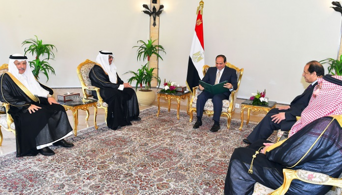 السيسي يتسلم رسالة من العاهل السعودي