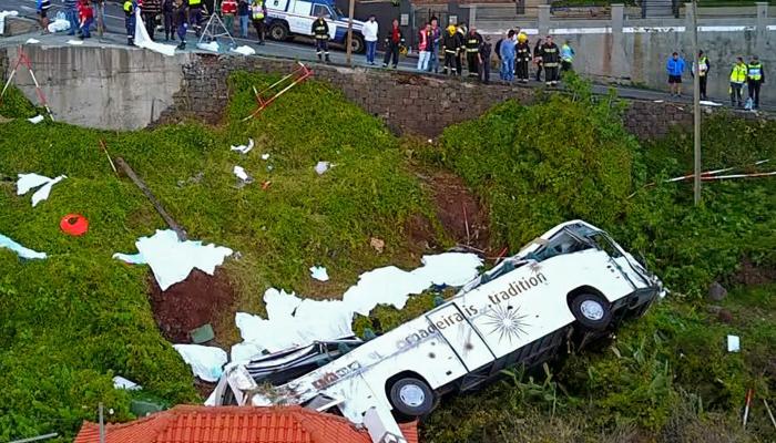 مصرع 28 شخصا في حادث حافلة سياحية بالبرتغال
