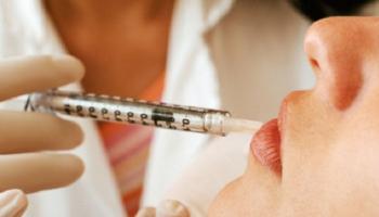 عمليات تجميل الشفاه تؤدي للعمى والسكتة الدماغية