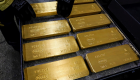 الذهب يستقر وسط تراجع الدولار والعقوبات على إيران