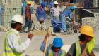 الخداع والحرمان من الأجور.. أسباب غضب العمال الأجانب بقطر