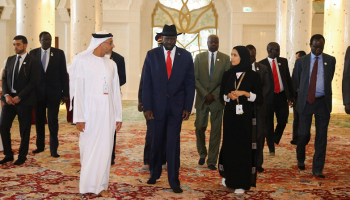 رئيس جنوب السودان خلال زيارة الجامع.