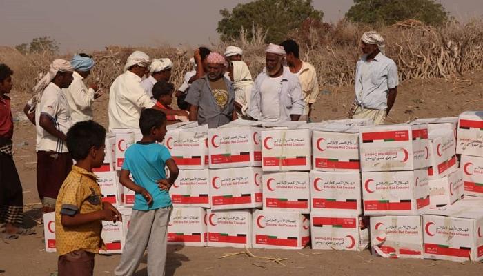6 آلاف سلة غذائية من الإمارات لأهالي مديرية حيس في الحديدة اليمنية