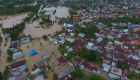 بالصور.. 40 قتيلا وإجلاء الآلاف في فيضانات إندونيسيا 