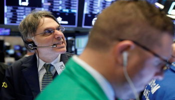 الأسهم الأمريكية تواصل التراجع - رويترز