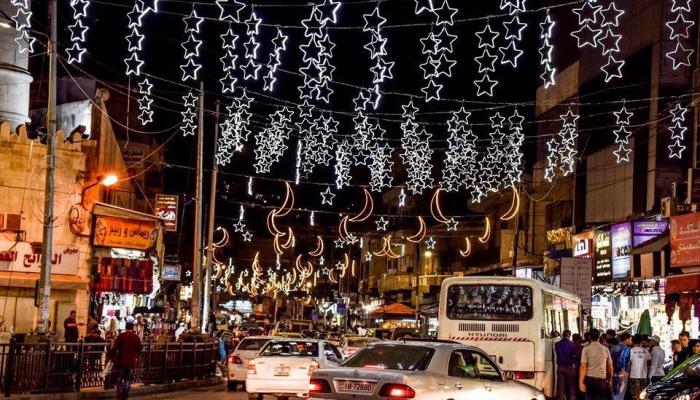 بالصور.. مدن أردنية تتزين مع حلول رمضان