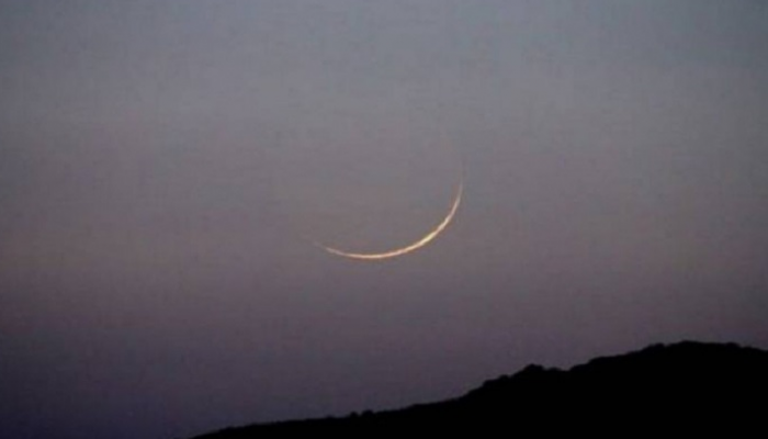 هلال رمضان.