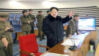 إعلام كوريا الشمالية: كيم جونج أمر بتنفيذ مناورة على شن ضربة بعيدة المدى