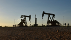 أسعار النفط ترتفع بفعل قلق المستثمرين بشأن نمو الاقتصاد العالمي