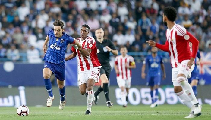 القرني خلال مواجهة الهلال والوحدة