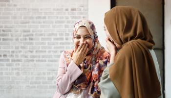 لا تسل زميلك المسلم لماذا لا يأكل - صورة أرشيفية
