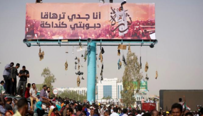 مظاهرات السودان أطاحت بنظام البشير الإخواني