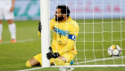 حارس الإمارات: لا بديل سوى الفوز على بطل دوري الخليج العربي