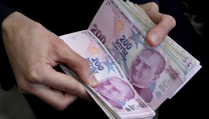 الليرة التركية تواصل التراجع