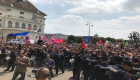 متظاهرون يحاصرون مقر المستشارية النمساوية ويطالبون برحيل الحكومة