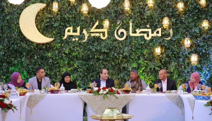 السيسي ينظم إفطارا جماعيا لممثلي 7 محافظات
