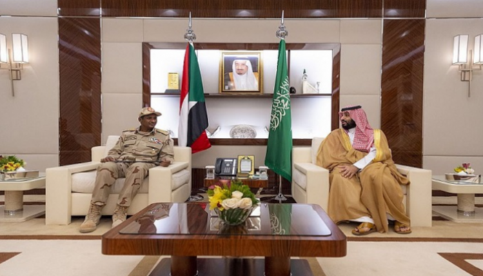 الأمير محمد بن سلمان بن عبدالعزيز والفريق أول محمد حمدان