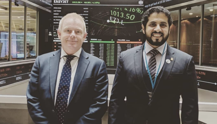 سوق أبوظبي للأوراق المالية يبحث التعاون مع بورصة لندن