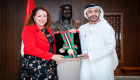 رئيس الإمارات يمنح سفيرة سويسرا وسام الاستقلال 