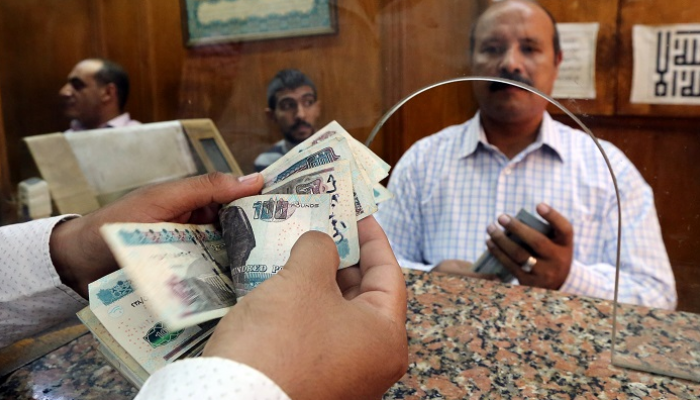 الدولار يواصل الانخفاض أمام الجنيه المصري منذ أسابيع