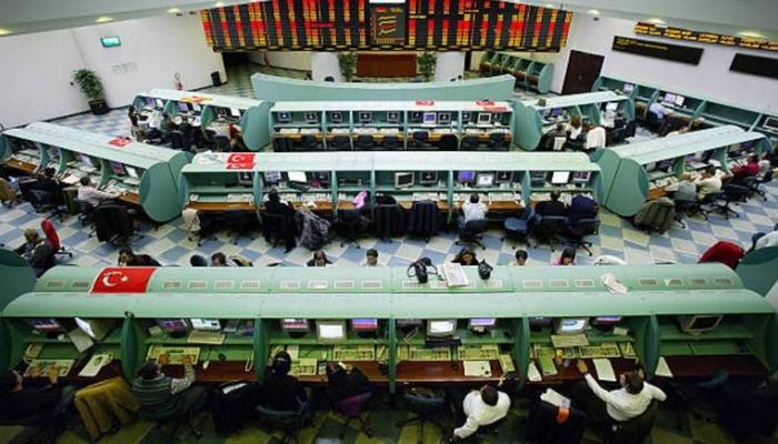 أزمة الليرة تهبط ببورصة تركيا