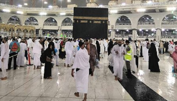 أمطار متوسطة على مكة المكرمة