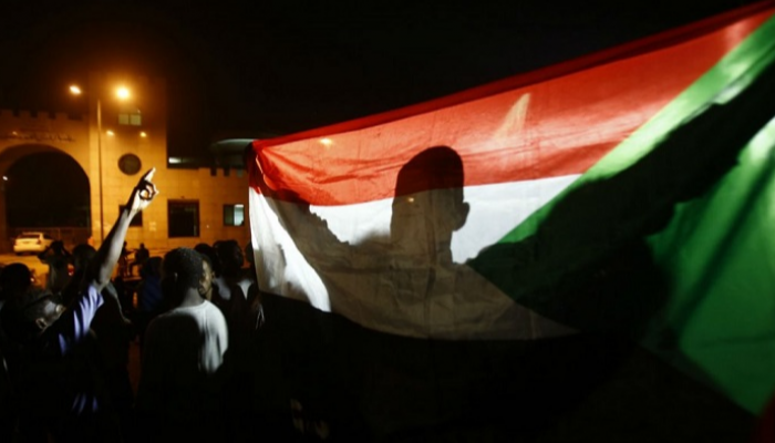 محتجون سودانيون في اعتصام الخرطوم