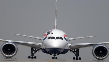 طائرة الخطوط البريطانية أثناء هبوطها في باكستان - أ.ف.ب