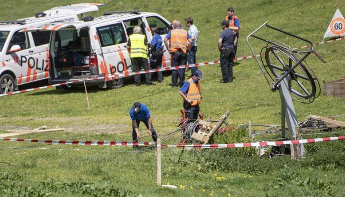 قتيل و6 مصابين في حادث بمنتجع بجبال الألب