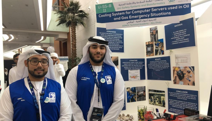 ٣ طلاب بأبوظبي يبتكرون نظام تبريد لمعالجات أجهزة الكمبيوتر