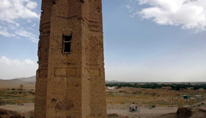 برج قلعة غزنين بأفغانستان
