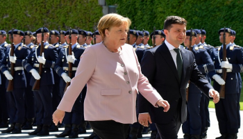 ميركل والرئيس الأوكراني