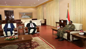 البرهان يلتقي مبعوث رئيس دولة جنوب السودان