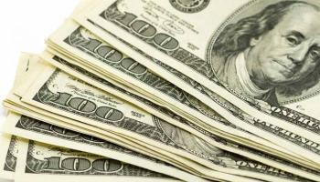 الدولار يتجه نحو خسارة أسبوعية