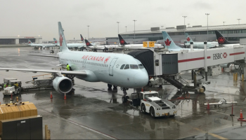 طائرة تابعة لشركة 