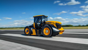 جرار JCB الخارق