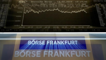 الأسهم الأوروبية تتخلى عن مكاسبها