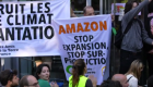 مدافعون عن البيئة يحتجّون أمام شركة أمازون في فرنسا