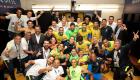 نيمار يحتفل مع لاعبي البرازيل بالتأهل لنهائي كوبا أمريكا