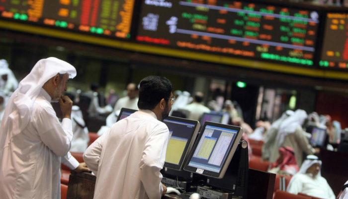 مؤشرا التأمين والاتصالات يقودان بورصة قطر للتراجع