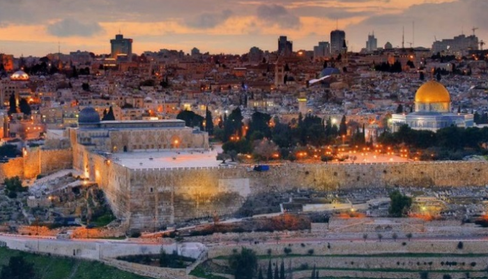 الأردن وفلسطين يدرسان إنشاء منطقة لوجستية