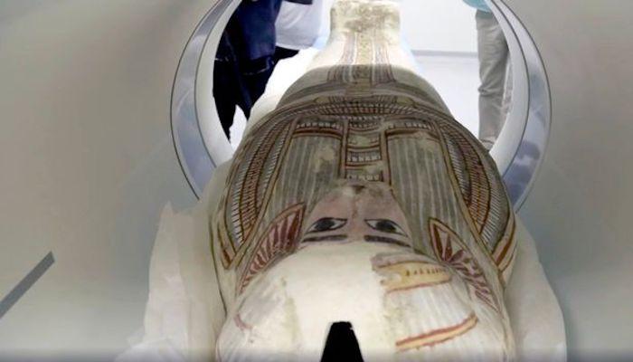 علماء روس يكشفون سر الحفاظ على شعر المومياء