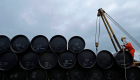 النفط يتراجع متأثرا بتوترات التجارة العالمية