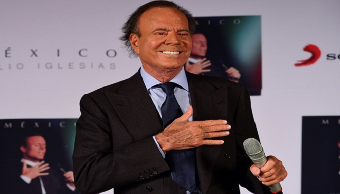 الفنان خوليو إجليسياس