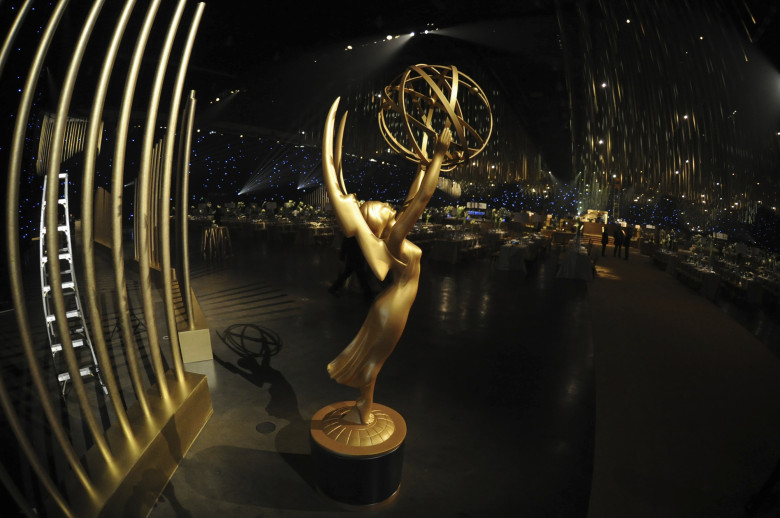 127-123259-game-of-thrones-emmy-awards-george-clooney-10.jpeg