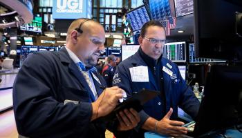 هبوط الأسهم الأمريكية