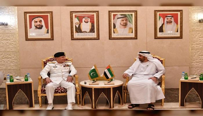 مطر سالم الظاهري والفريق أول ظفر محمود عباسي
