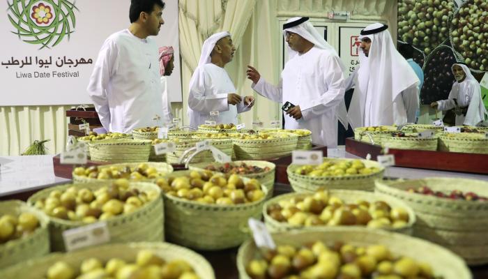 جانب من فعاليات مهرجان ليوا للرطب - أرشيفية